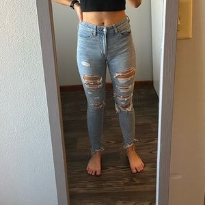 American Eagle- Skinny Jeans- High-rise
